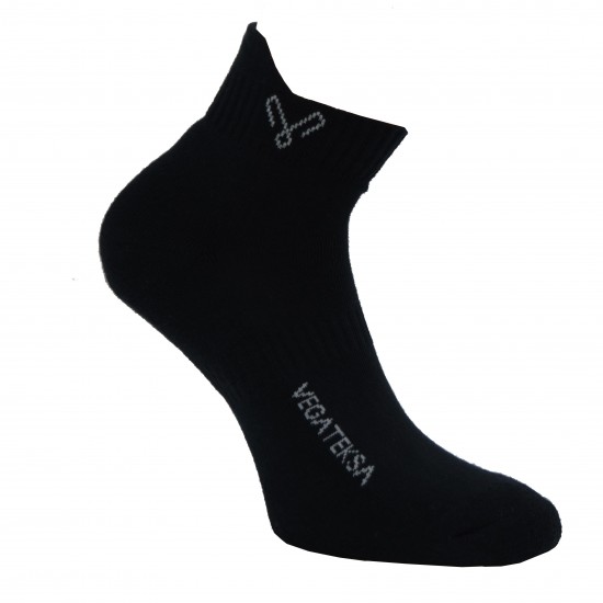 Trumpos juodos sportinės kojinės pliušiniu padu Vegateksa